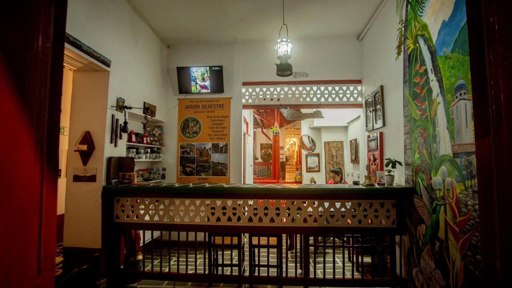 La Casona 2*